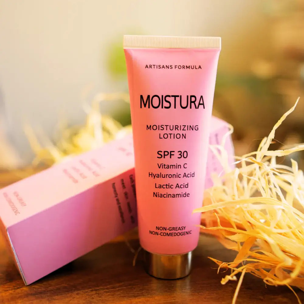 Moistura Moisturizing lotion with SPF 30